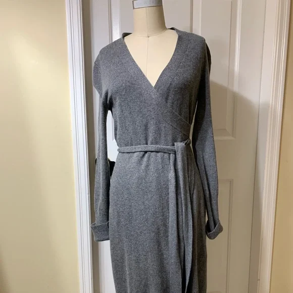 knit wrap grey dress - Picture 3 of 3
